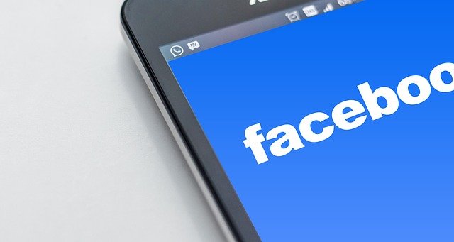 Facebook logowanie IP - jak sprawdzić historię logowania?