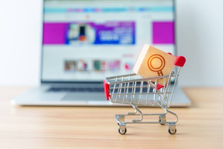 Kanały sprzedaży w e-commerce – jak zbudować skuteczny model wielokanałowy?